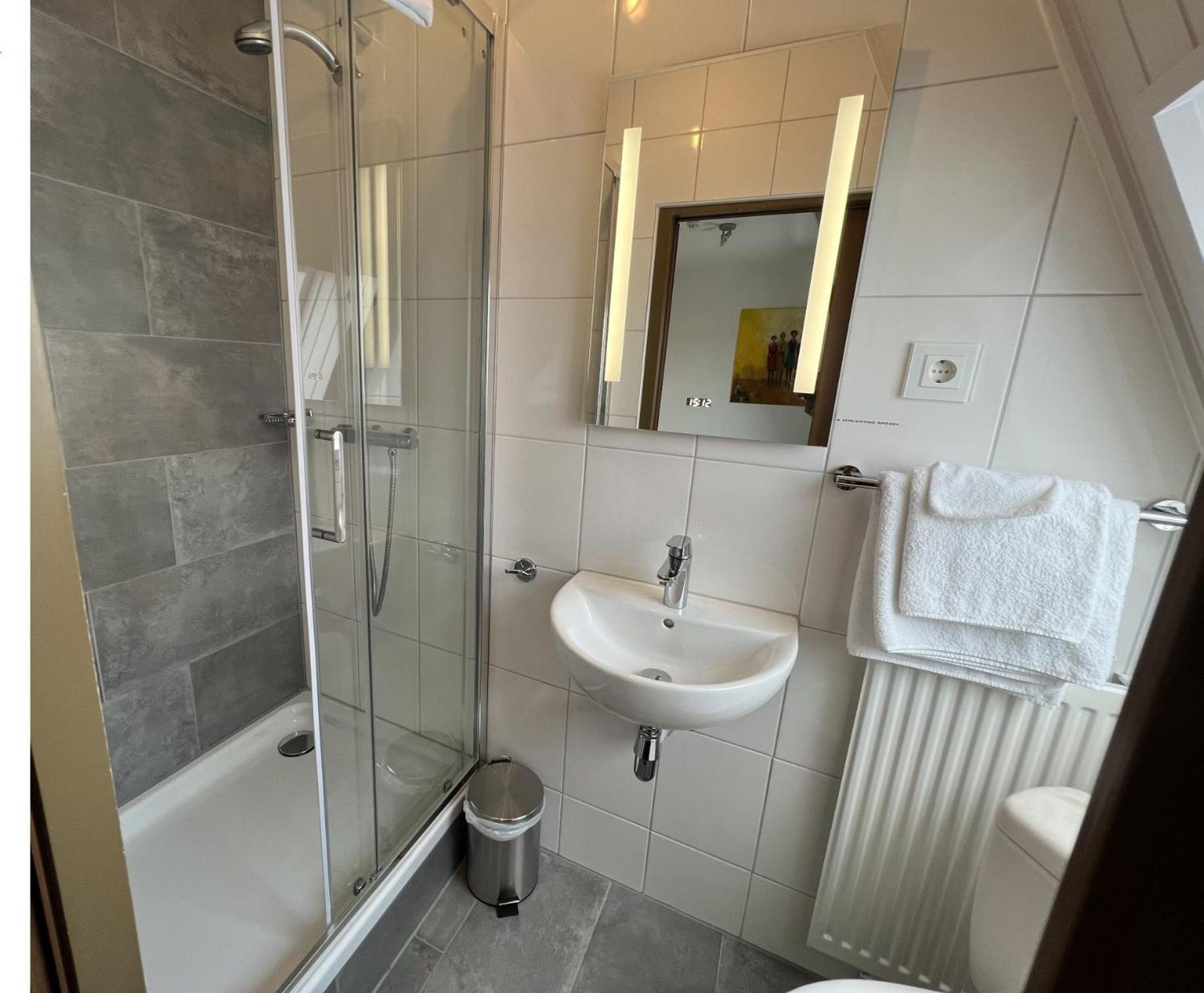 Hotel Van Der Maas 奥特马瑟姆 外观 照片